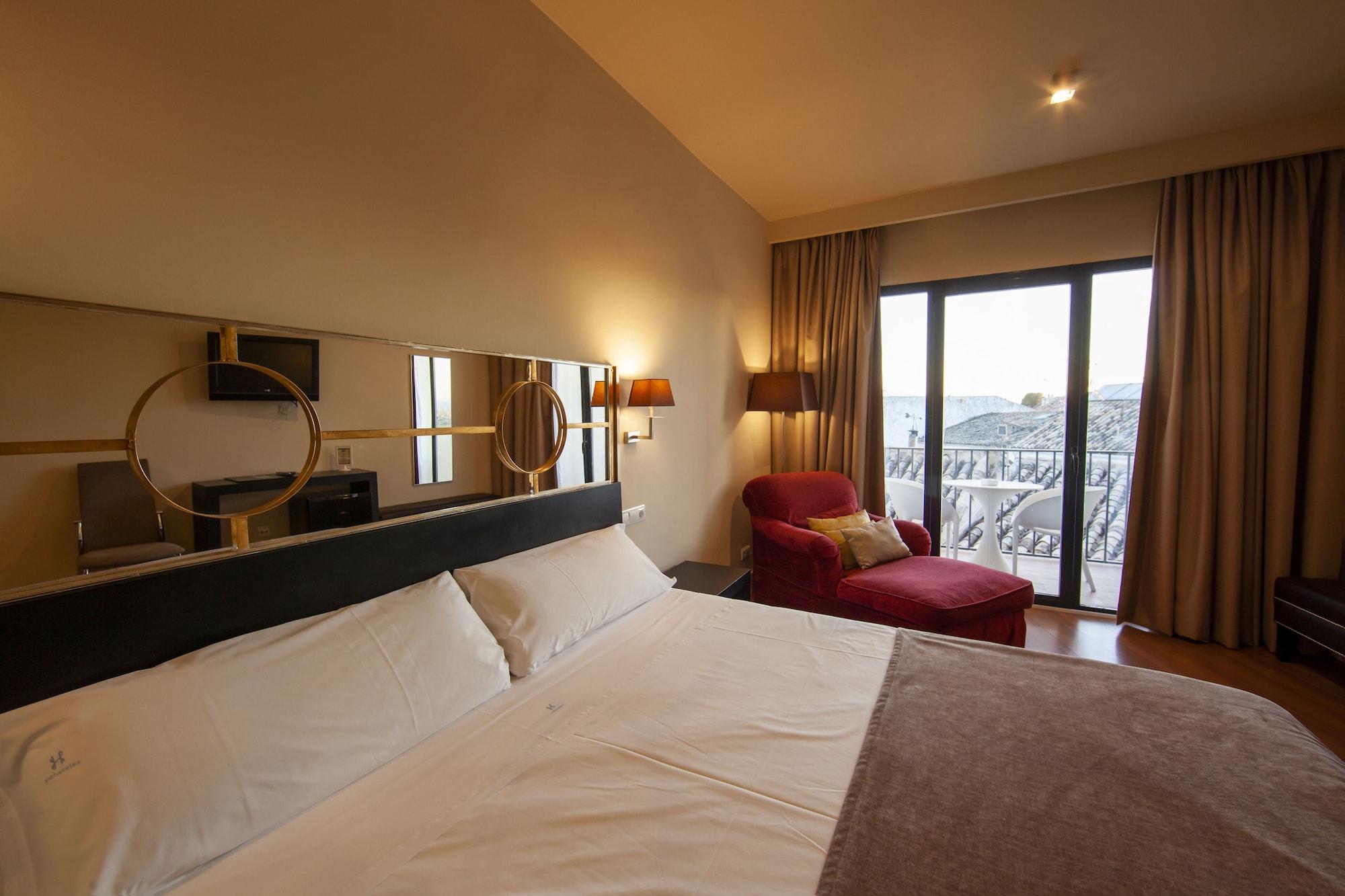 Hotel Yit El Postigo 4*